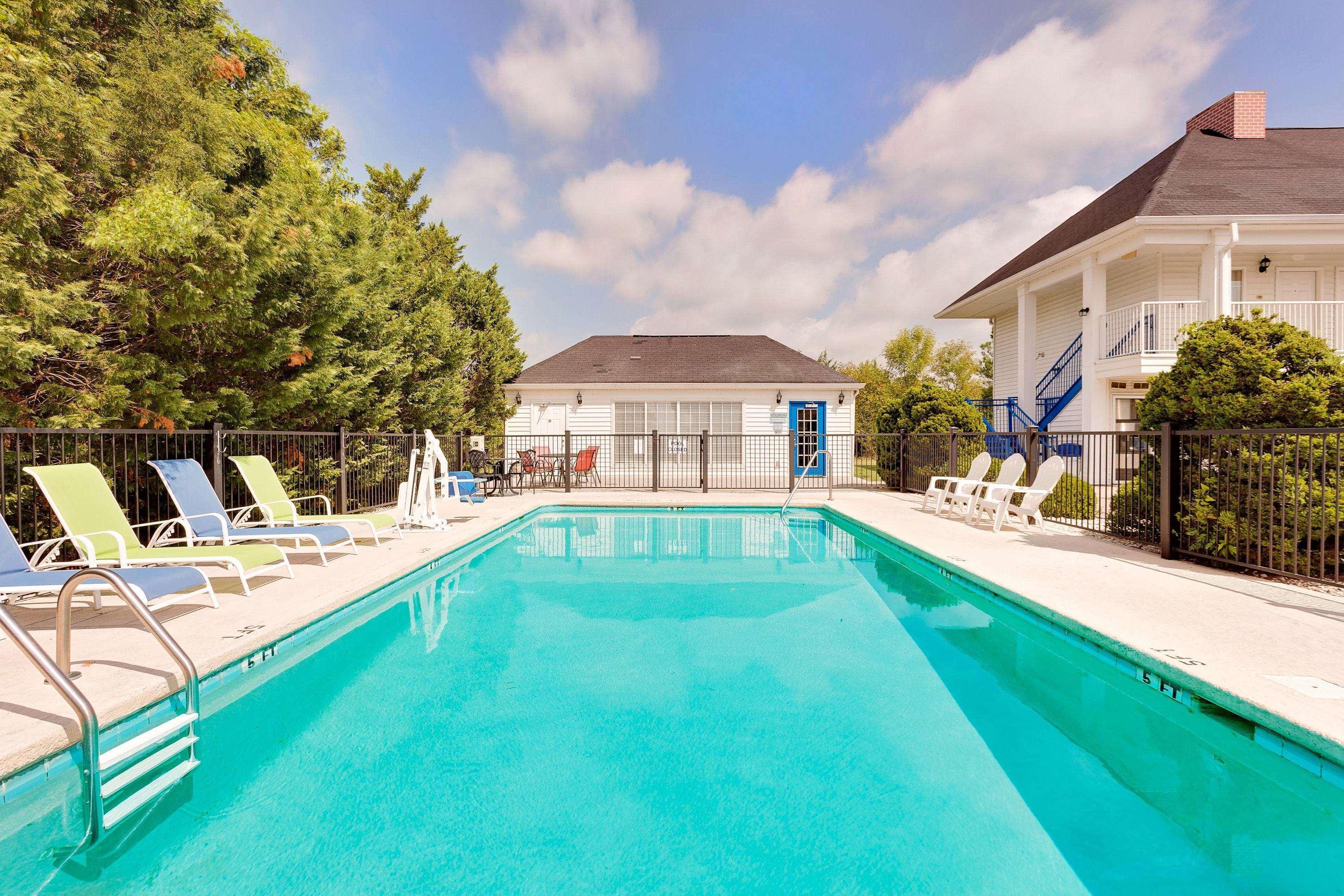 Baymont By Wyndham Cleveland Motel Eksteriør bilde