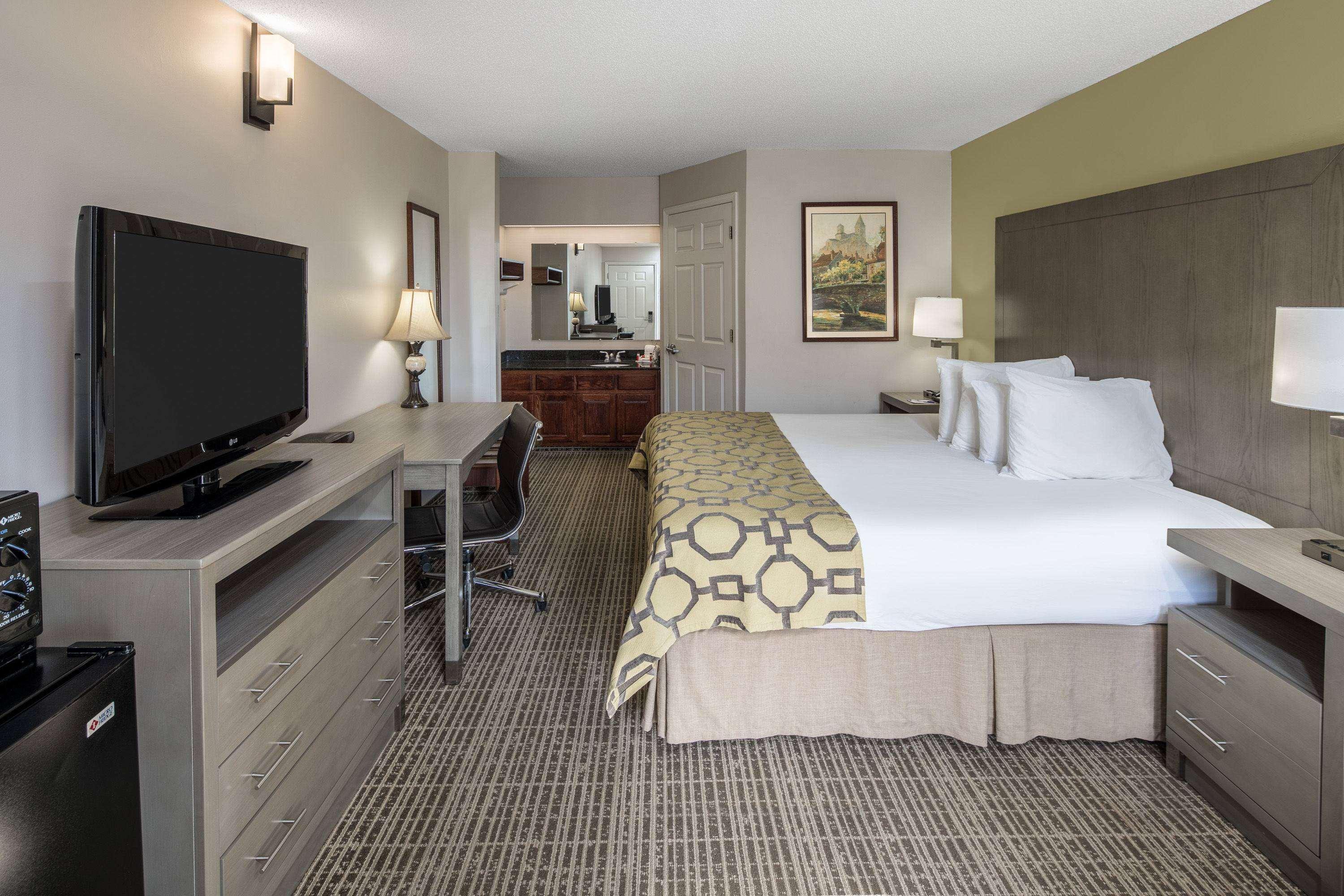 Baymont By Wyndham Cleveland Motel Eksteriør bilde