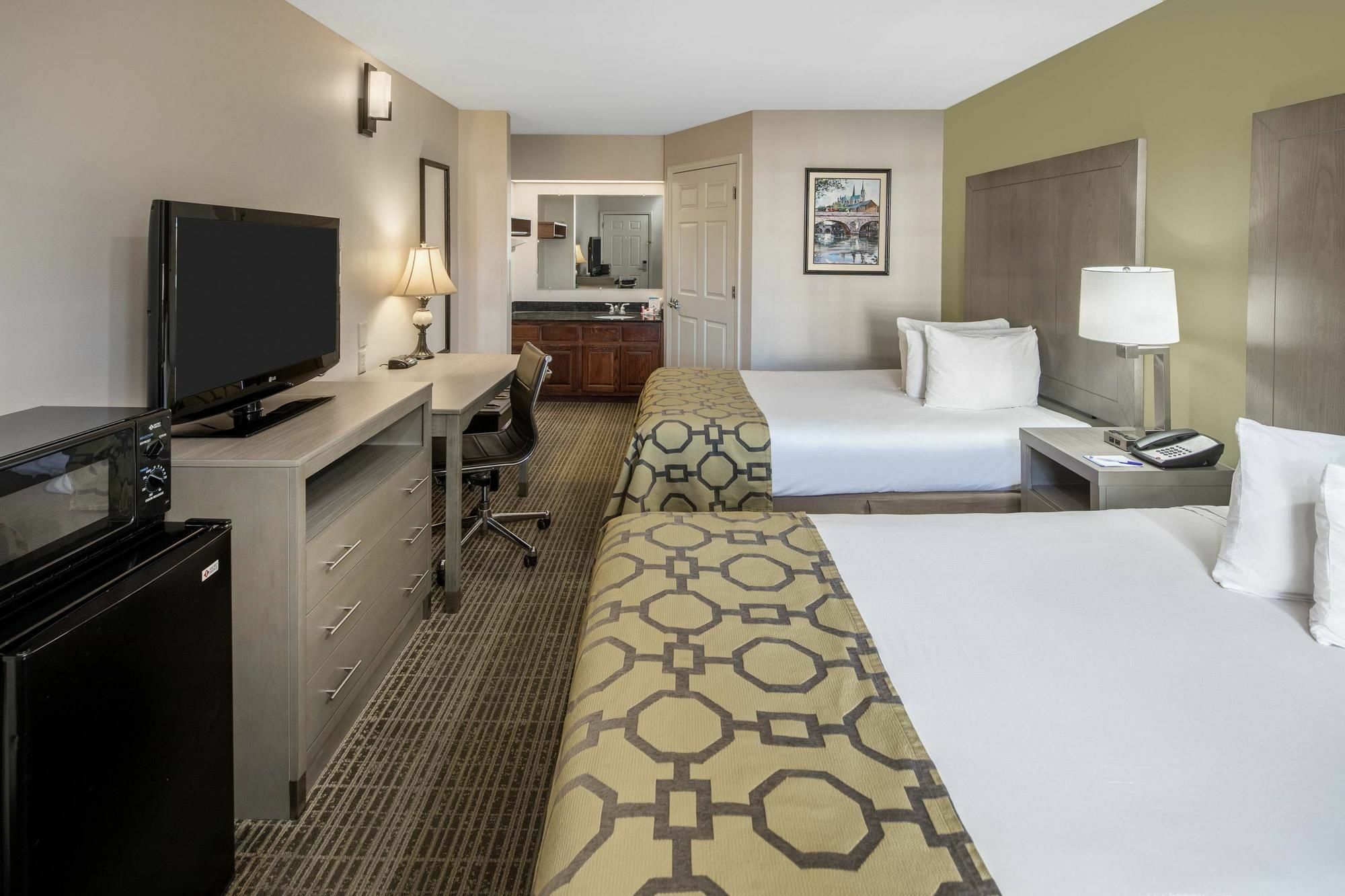 Baymont By Wyndham Cleveland Motel Eksteriør bilde